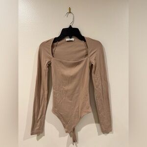 Aritzia Babaton Contour Beige Long Sleeve Squareneck Top